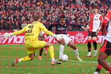 Thumbnail for article: LIVE: PSV wint hectische en enerverende topper tegen Feyenoord (gesloten)