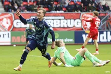Thumbnail for article: Steun voor Ajax-trainer Heitinga: 'Relatie is heel goed, vertrouwen in de staf'