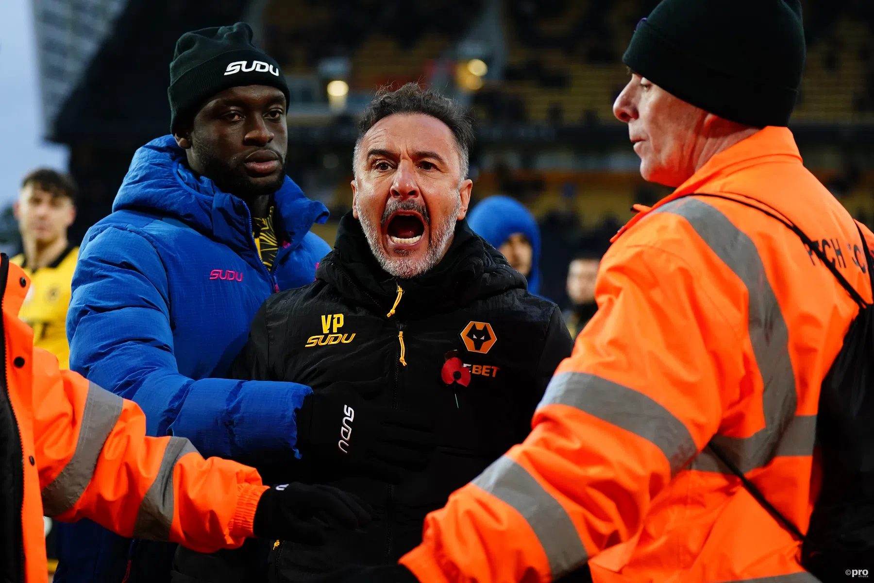 Vitor Pereira woest op fans