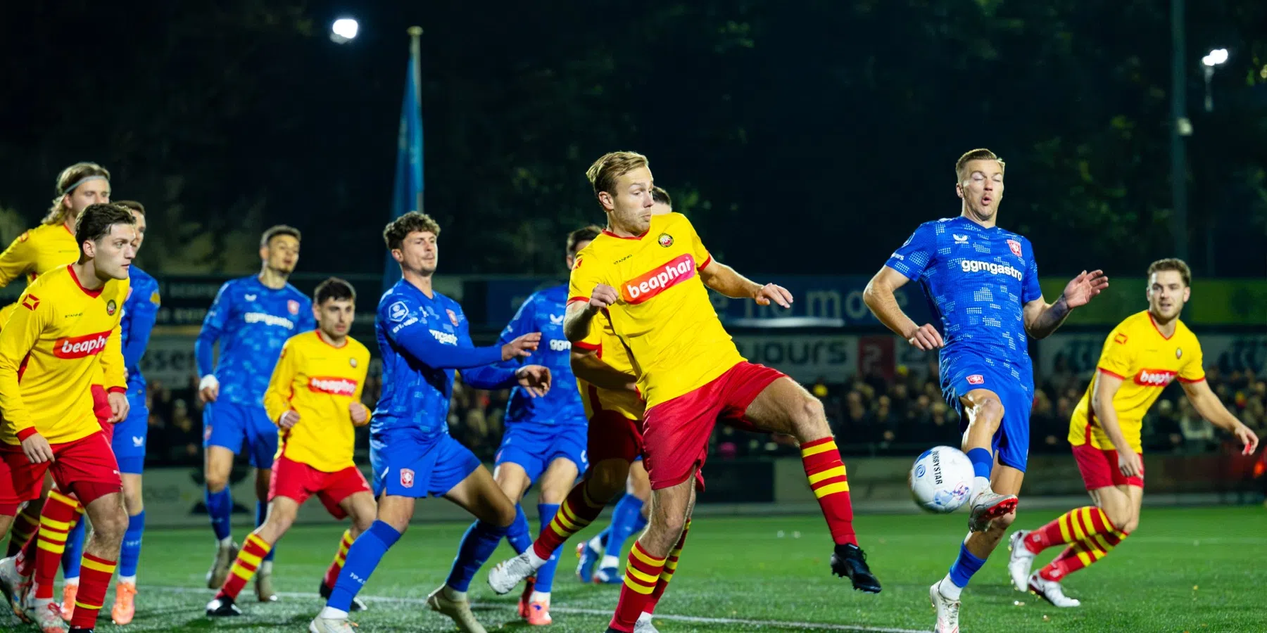 Schitterend bekerverhaal bij Rohda - FC Twente: amateurs aangehouden door bewaking