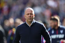 Thumbnail for article: Slot houdt deur op kier voor Liverpool-middenvelder: 'We beslissen na de training'