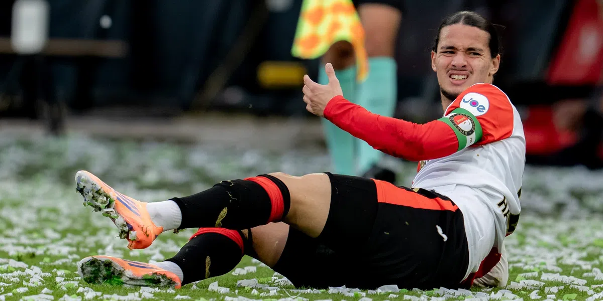 Maaskant ziet 'hele rare keuze' Van Persie: 'Zullen transfersom willen verhogen'