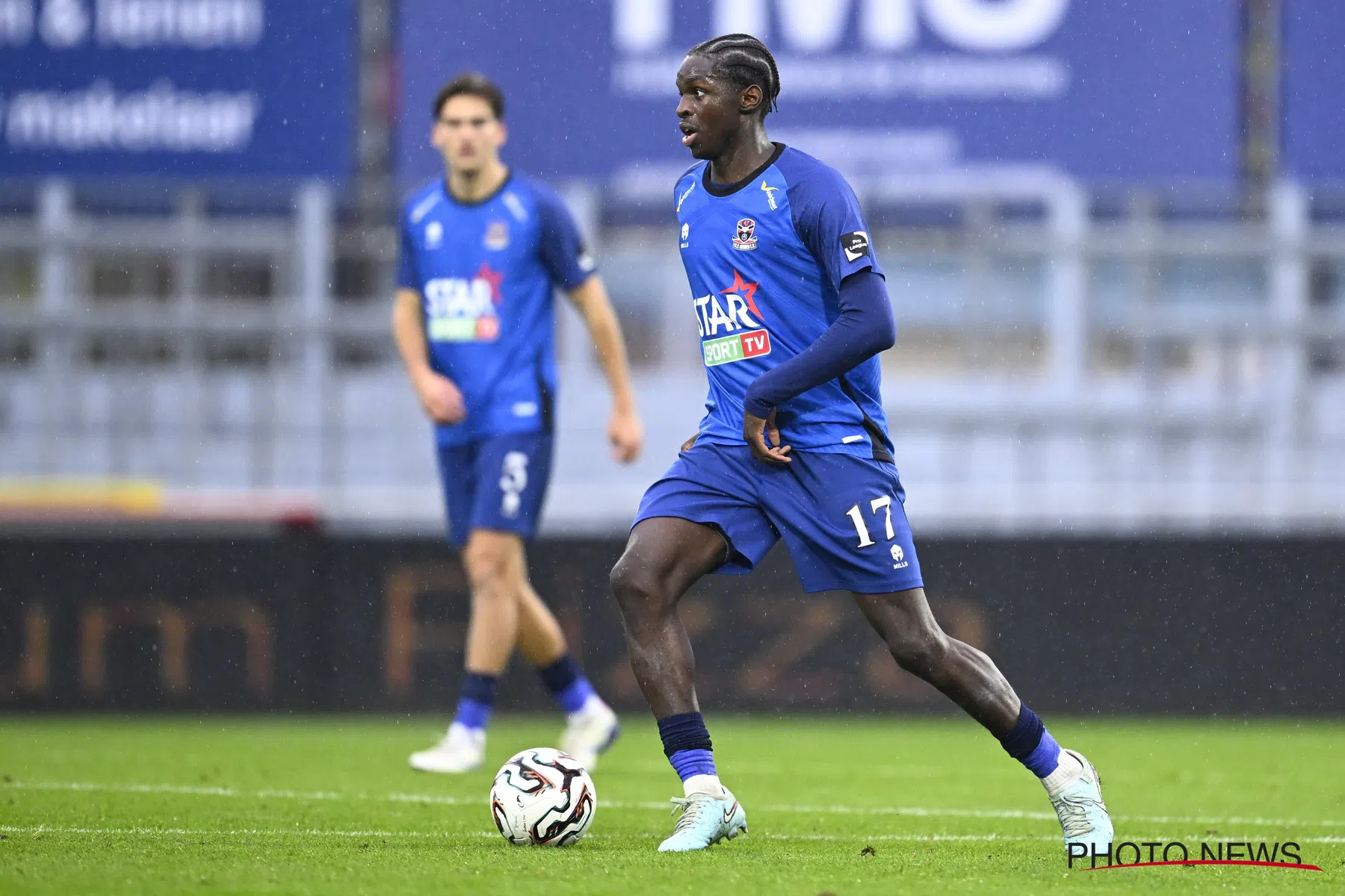 Hayk Milkon kan lof niet op over Noah Mbamba (Dender/Club Brugge)