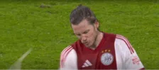 Thumbnail for article: Frustratie bij Ajax: Weghorst maakt wegwerpgebaar, Gloukh ruziet