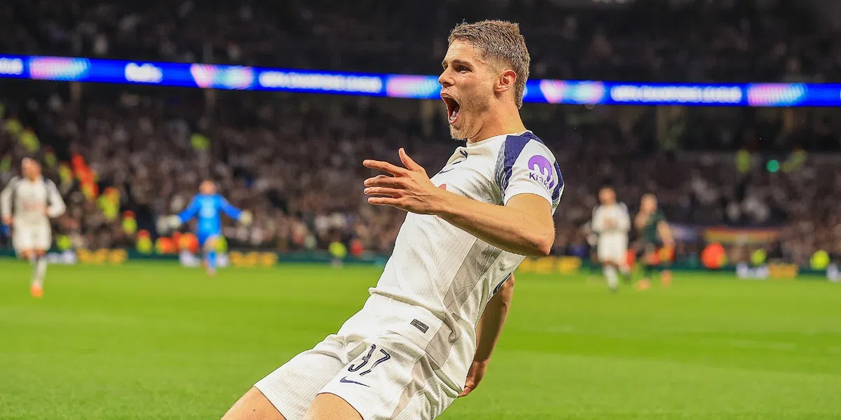 Engelse media staan compleet perplex na Nederlandse goal: 'Puskás-waardig'