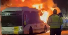 Onrust in Brugge, bus die Barcelona-fans moet vervoeren in brand