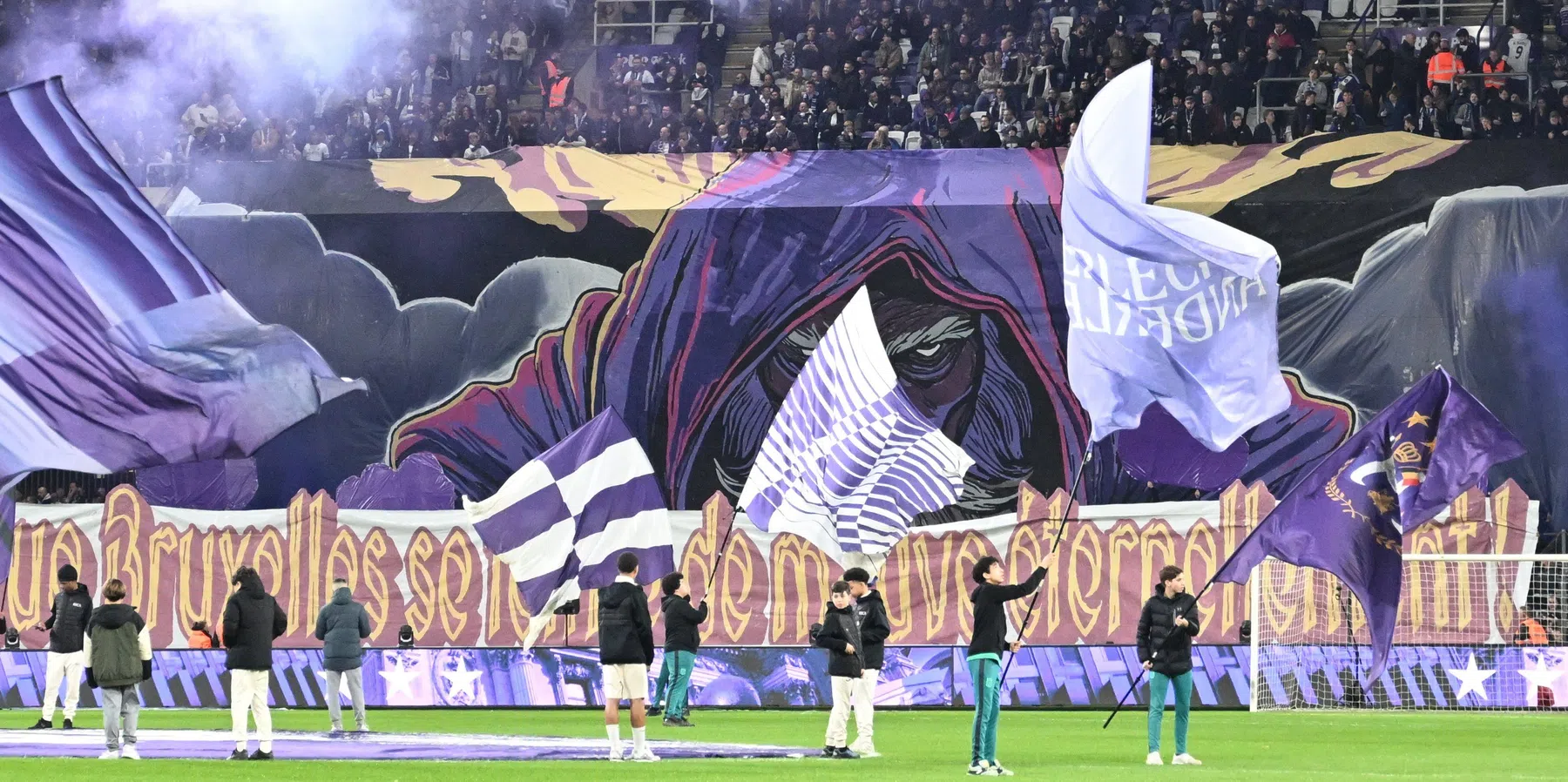 OFFICIEEL: Anderlecht geeft eerste profcontract aan Seghers