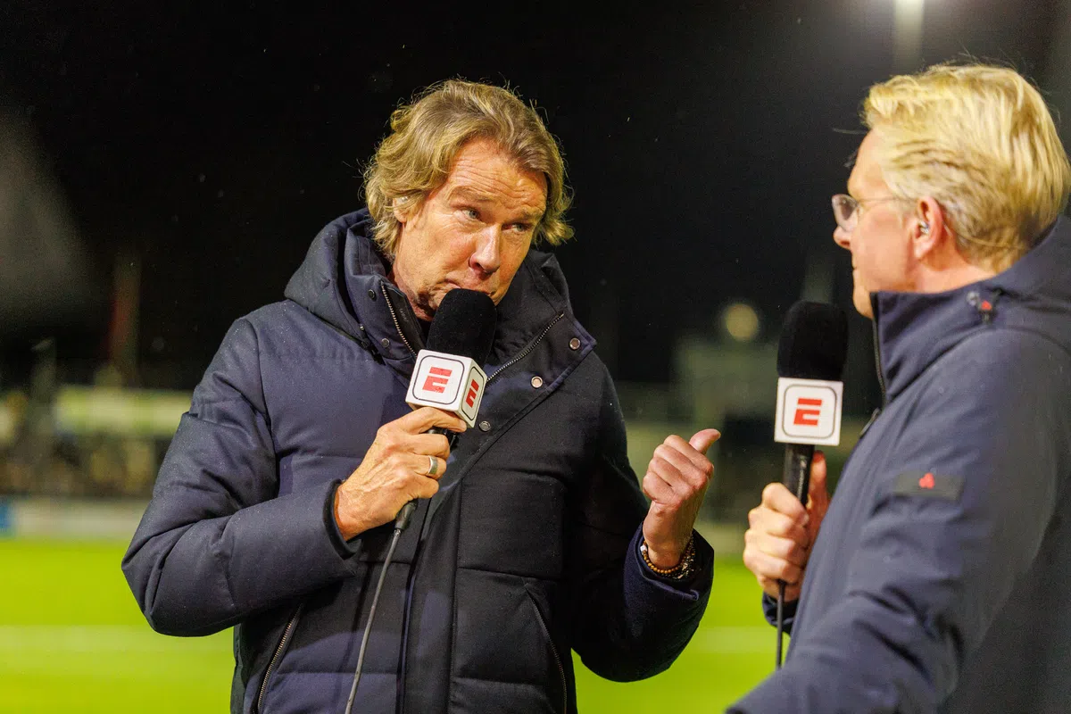 Kraay haalt uit naar Ajax-middenveld: 'Werkelijk nooit een verrassend balletje'