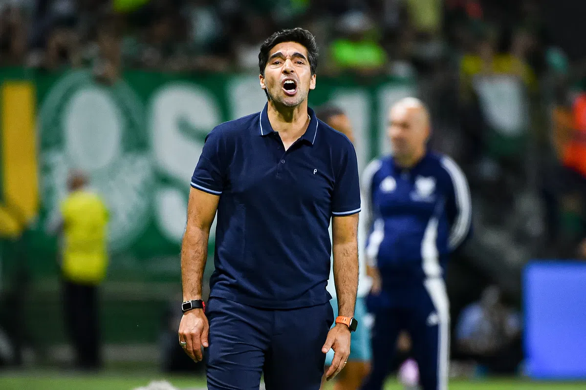 'Ten Hag ziet ook Portugese toptrainer 'nee' verkopen aan Wolves'