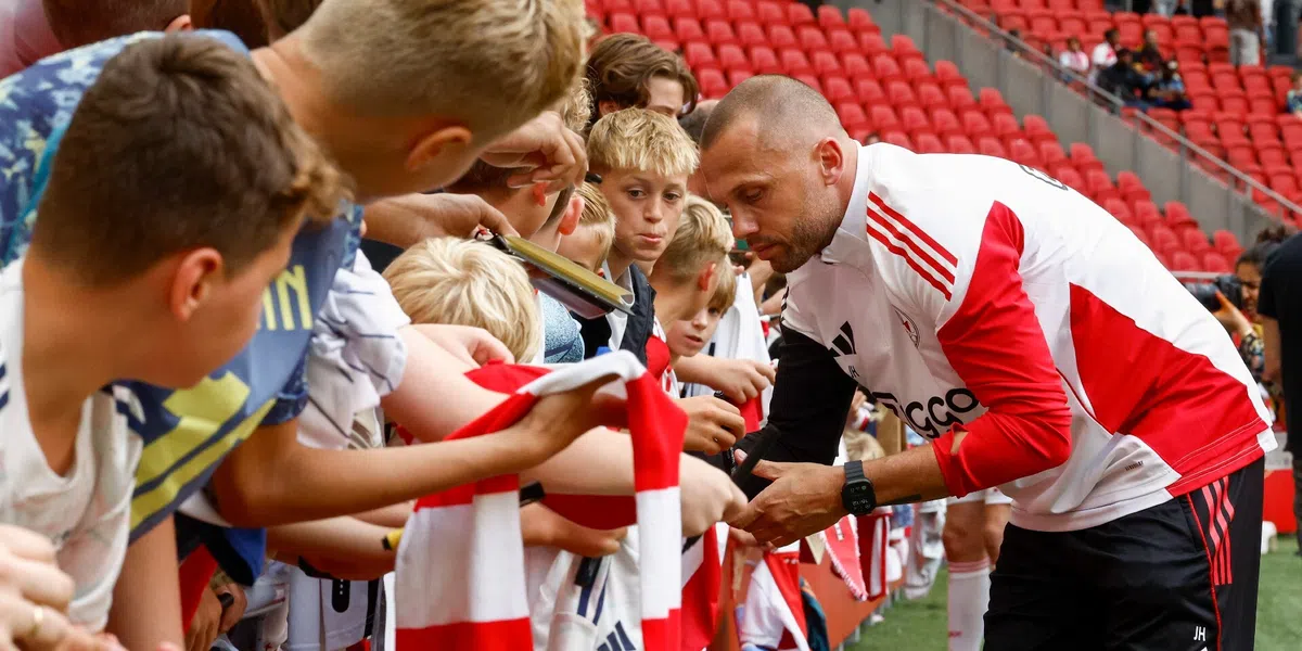 Trap na voor Heitinga: 'In alles wat hij deed bij Ajax acteerde hij de trainer'