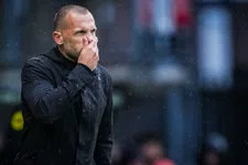 Ajax komt negen dagen na ontslag met mooi gebaar richting Heitinga