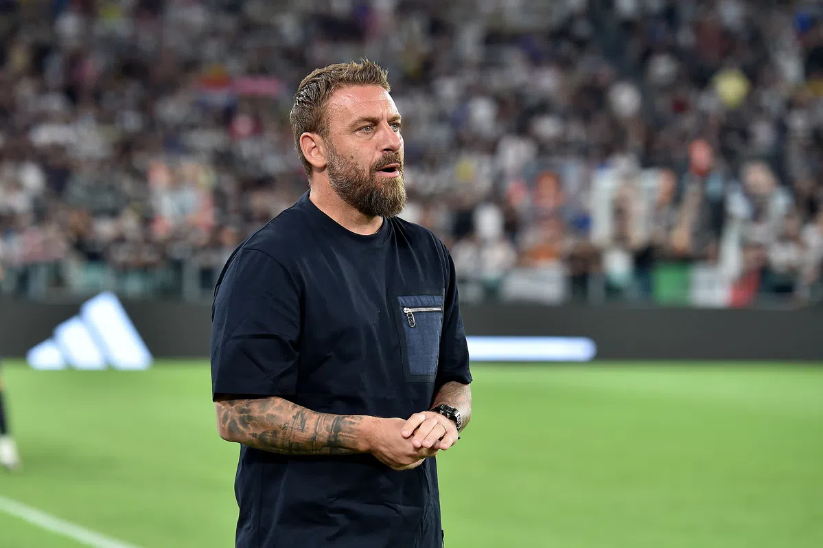 De Rossi officieel gepresenteerd bij Genoa als opvolger van ontslagen Vieira