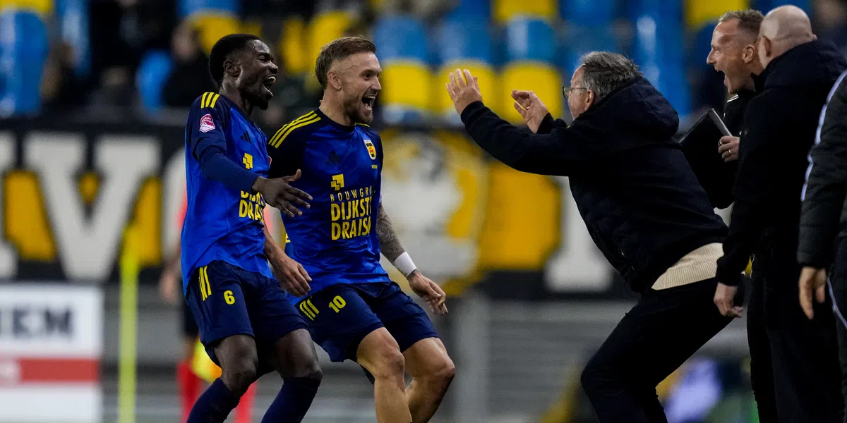 Vitesse keihard onderuit tegen Cambuur, ADO boekt klinkende zege op Roda in topper