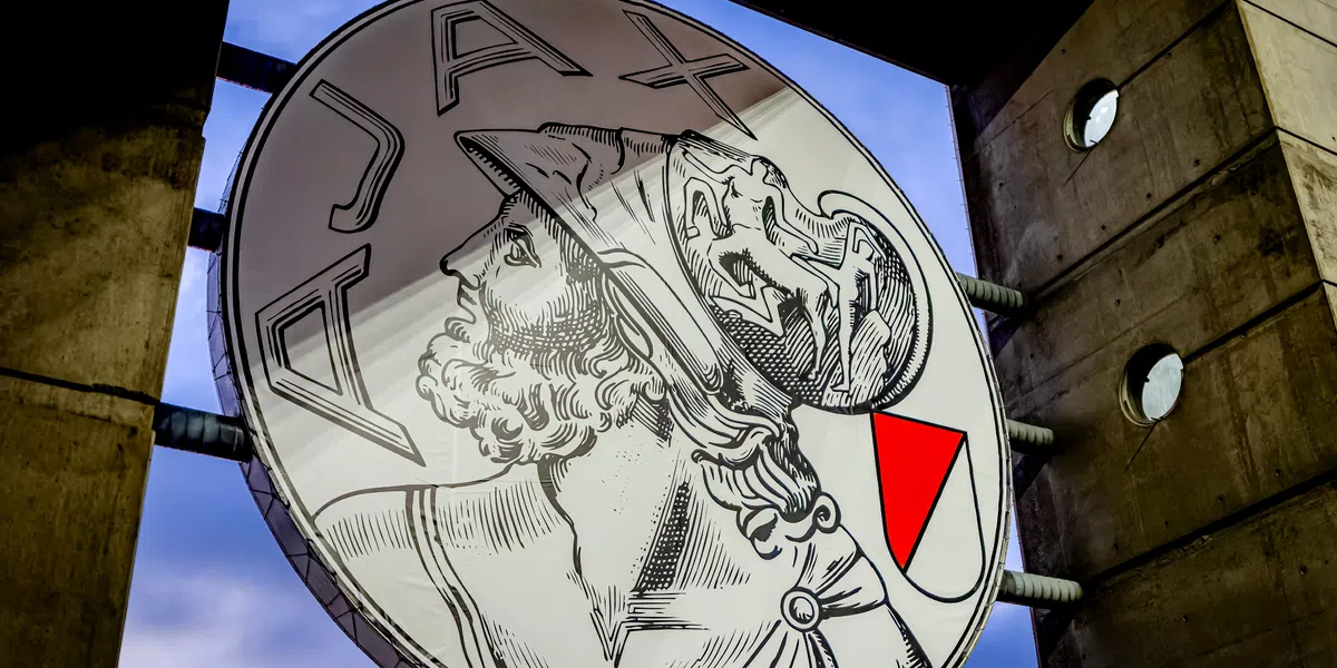 Ajax-supportersclub nog niet tevreden na Heitinga-exit: 'Om de club te redden...'
