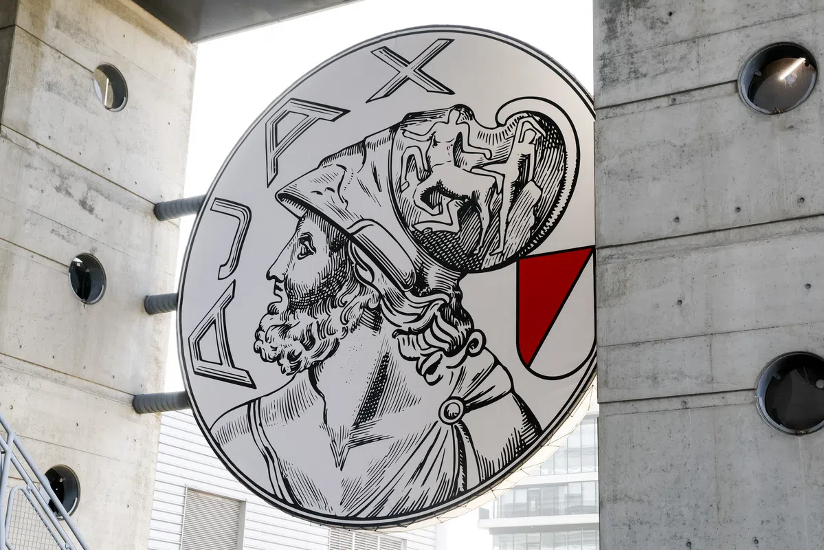 Ajax luistert naar vurige wens en kondigt verandering op De Toekomst aan