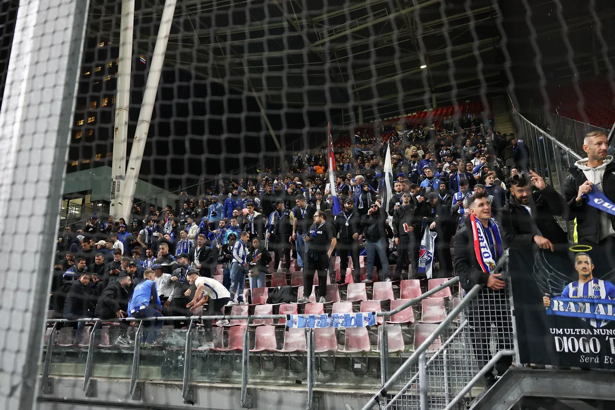 FC Porto-fans opgepakt na vernielingen in Utrecht: politie meldt 73 aanhoudingen