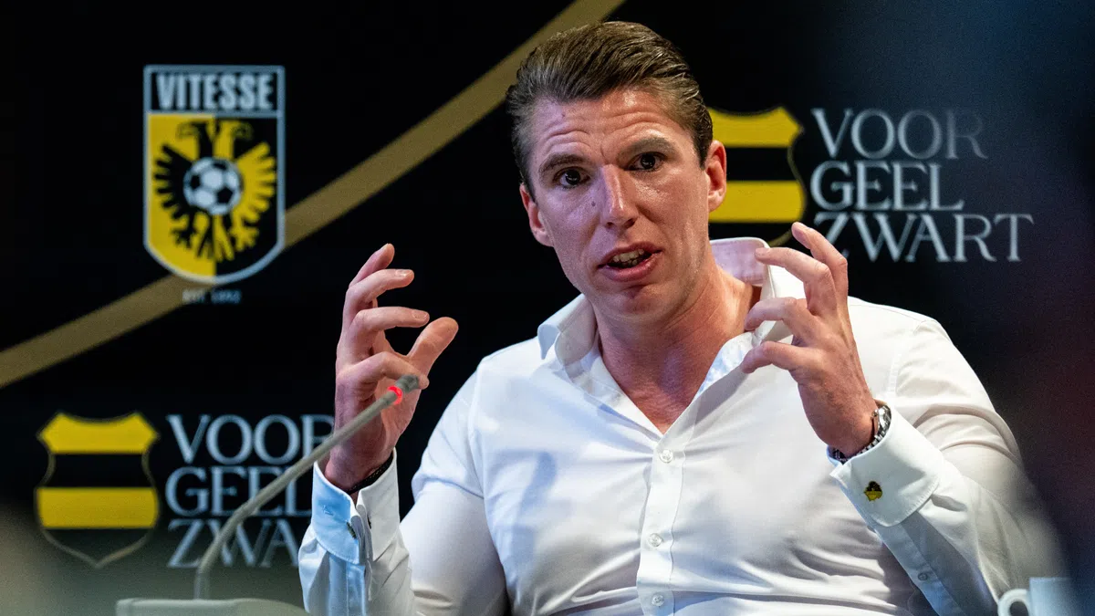 Braasch aangeslagen door gedwongen Vitesse-vertrek: 'Niks met KNVB te maken'