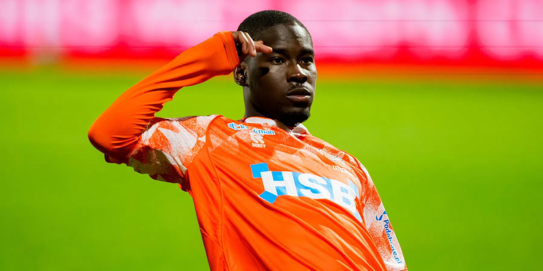 Yannick Leliendal tekent nieuw contract bij FC Volendam