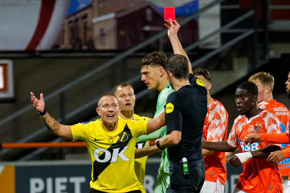 NAC gaat in beroep tegen schorsing Holtby, rode kaart Jensen geseponeerd