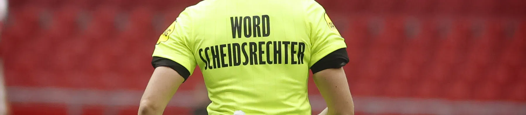 Omstreden scheidsrechter Jan Smit keert terug na schorsing