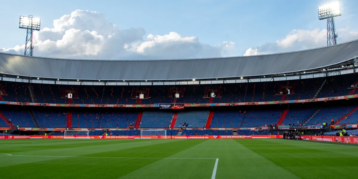 Bestuur De Kuip luidt noodklok: 'Dan kunnen we niet voldoen aan licentie-eisen'