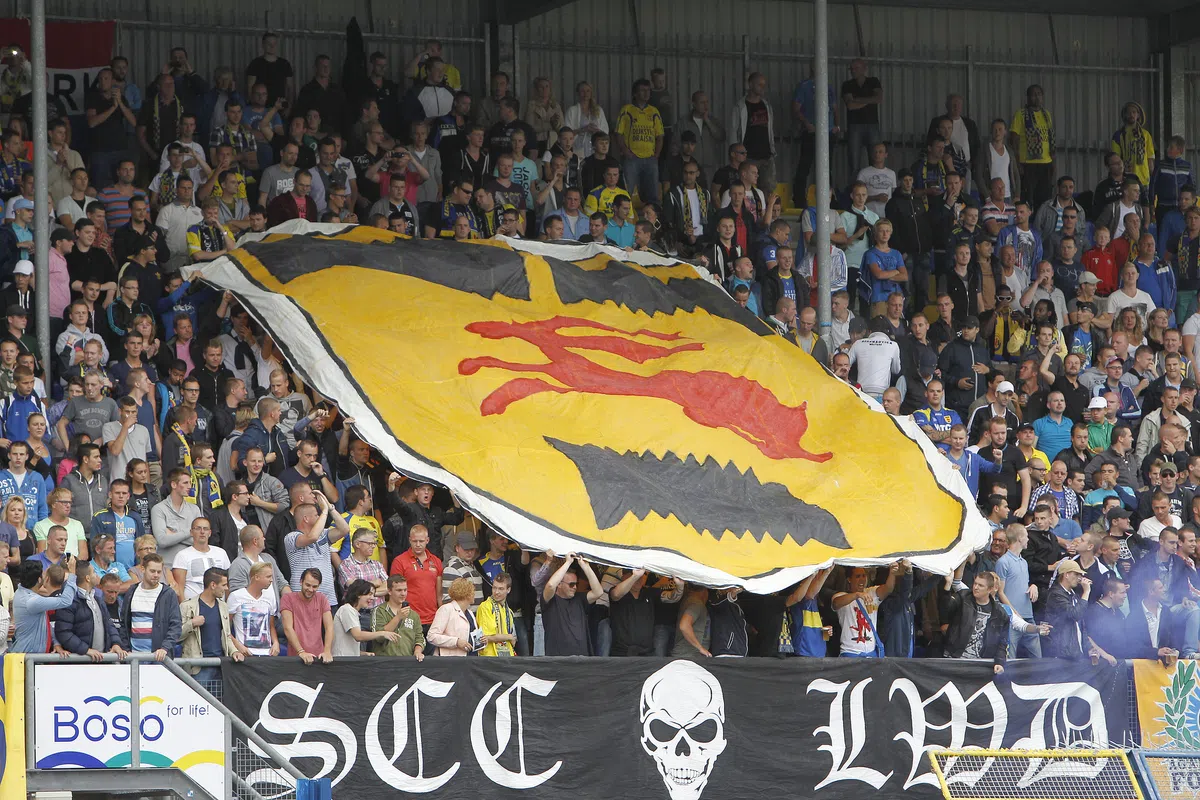 'Grote zorgen bij SC Cambuur: schuldenberg groeit, voortbestaan onder druk'