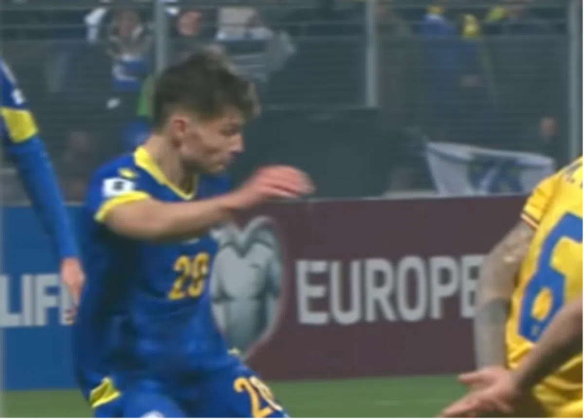 Waanzinnig: PSV'er Bajraktarevic met cruciale wereldgoal voor Bosnië