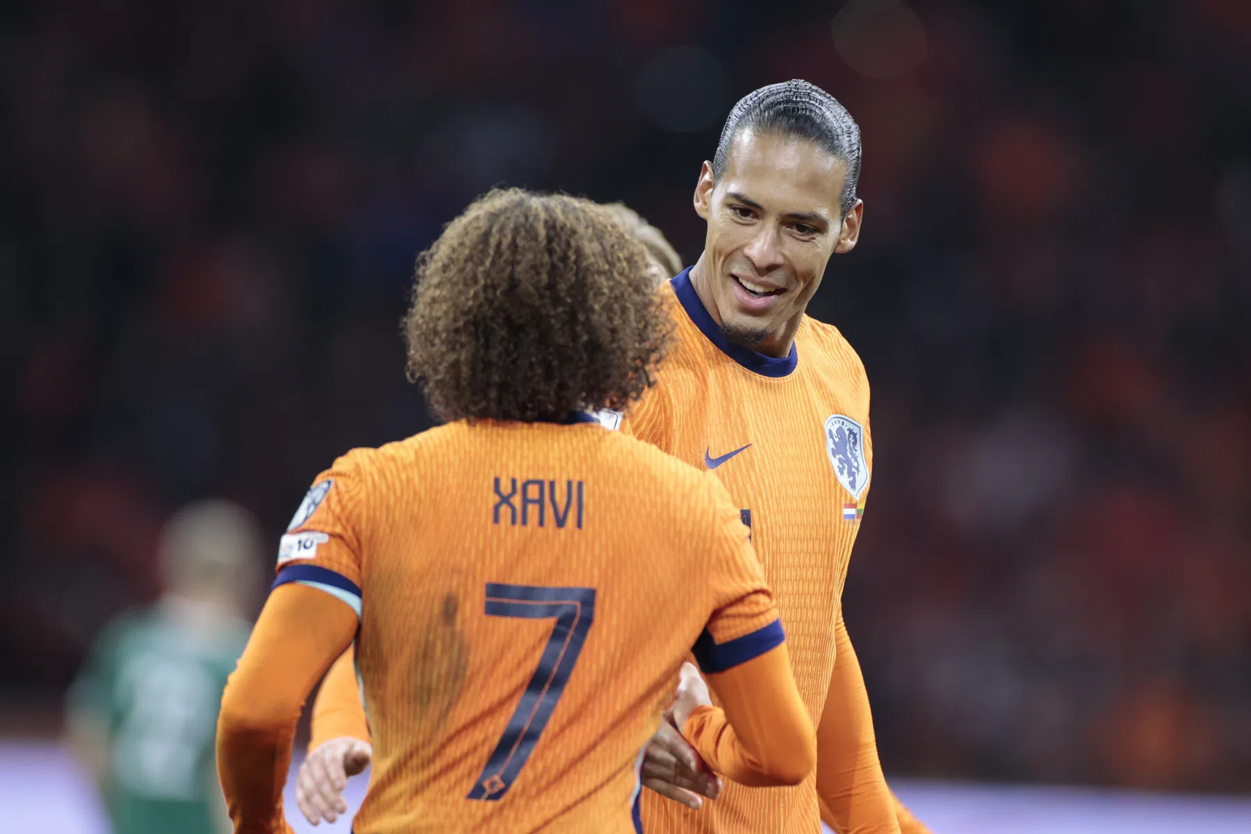 Van Dijk stapt op na interview en zegt wie hij wil treffen op WK: 'Zou top zijn'
