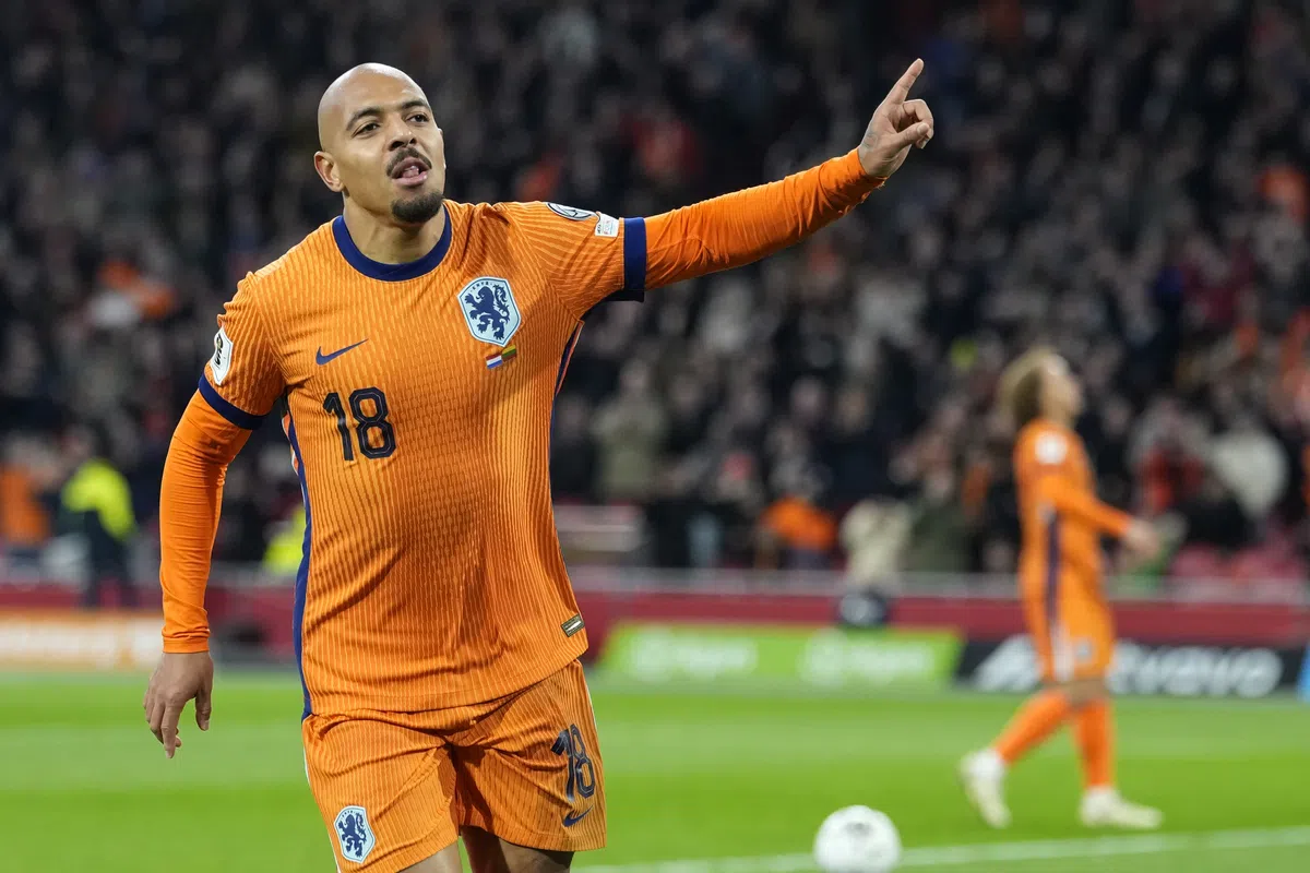 LIVE: Oranje maakt drie goals in vier minuten, Malen scoort na waanzinnige rush
