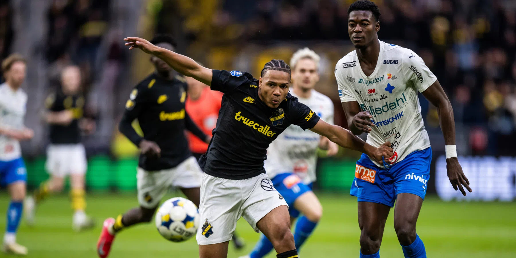 Manchester United en Borussia Dortmund strijden om Filling