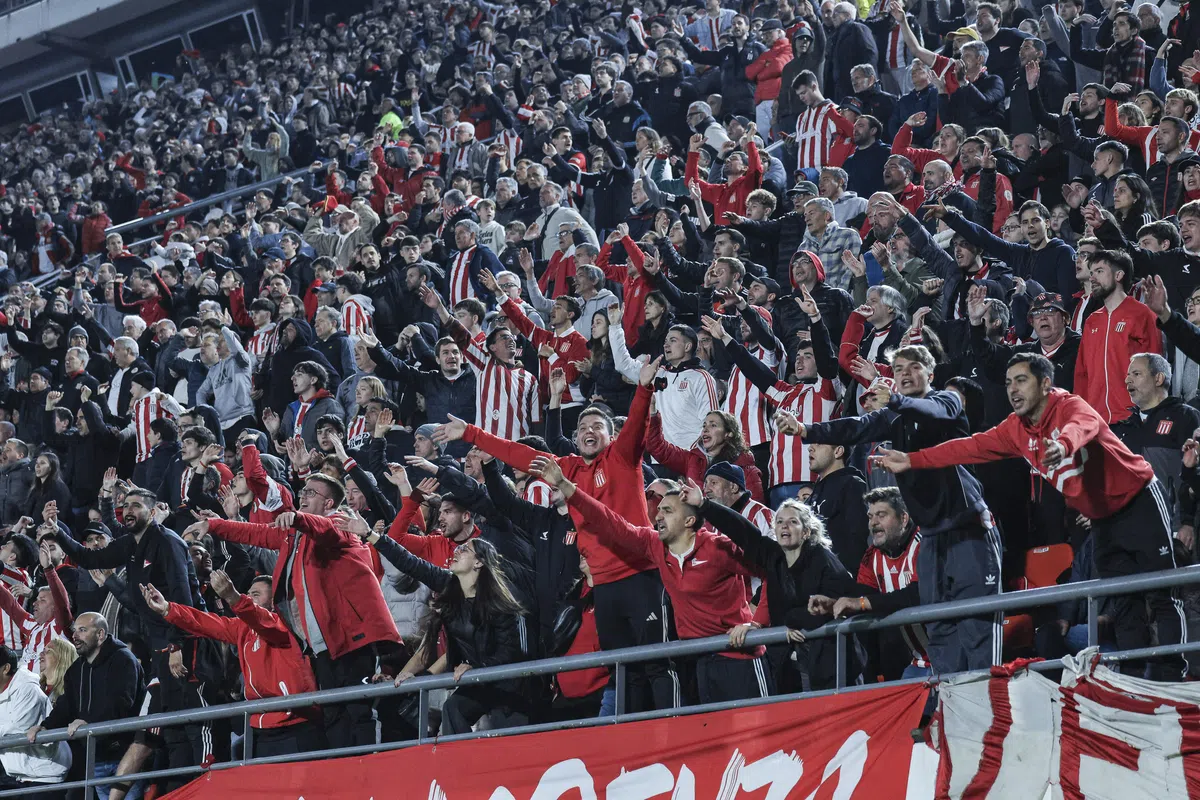 Chaos in Argentinië: bond roept plots nieuwe titel in het leven en kroont kampioen