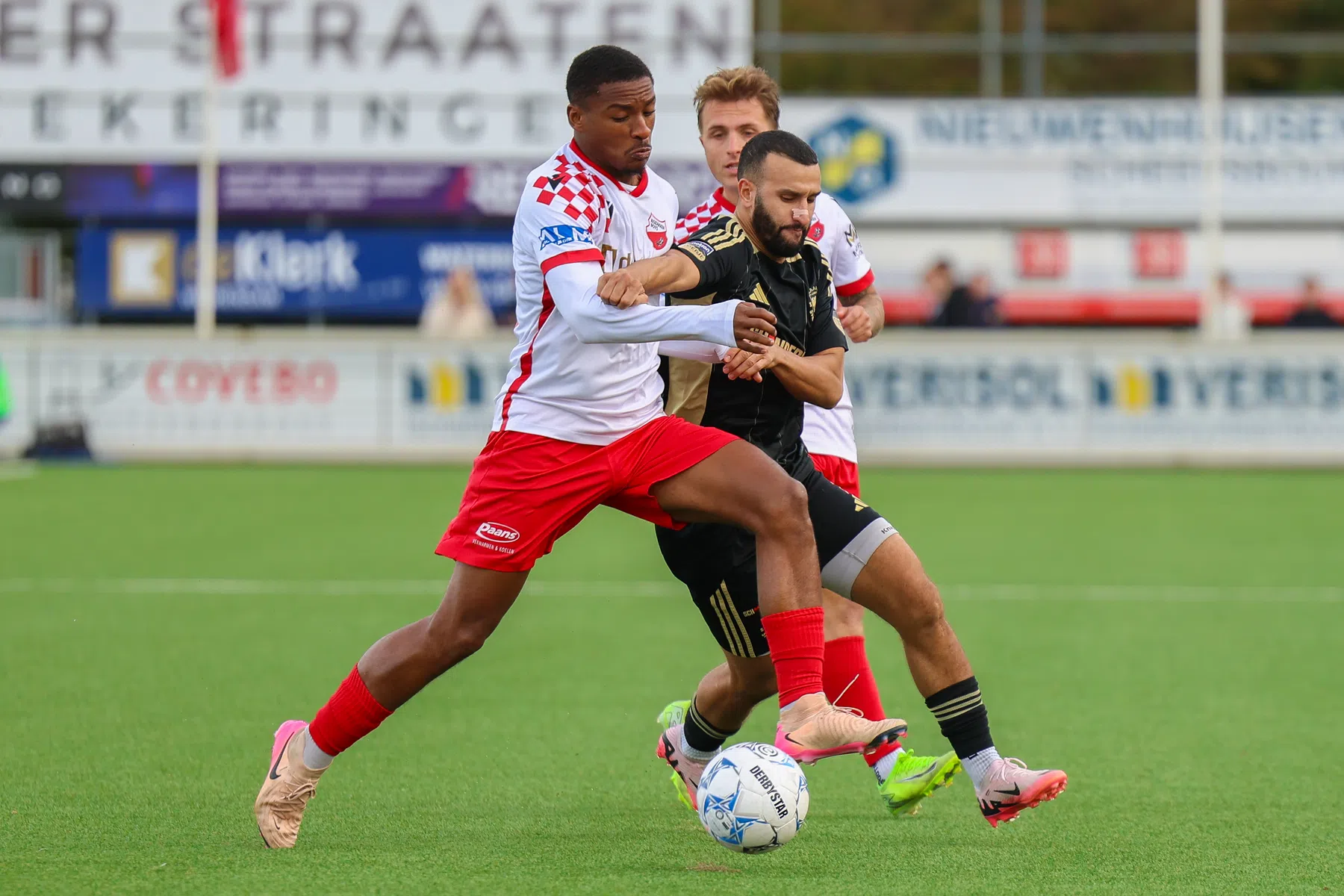 KNVB onderzoekt racisme richting Ahmed El Azzouti na duel Kozakken Boys