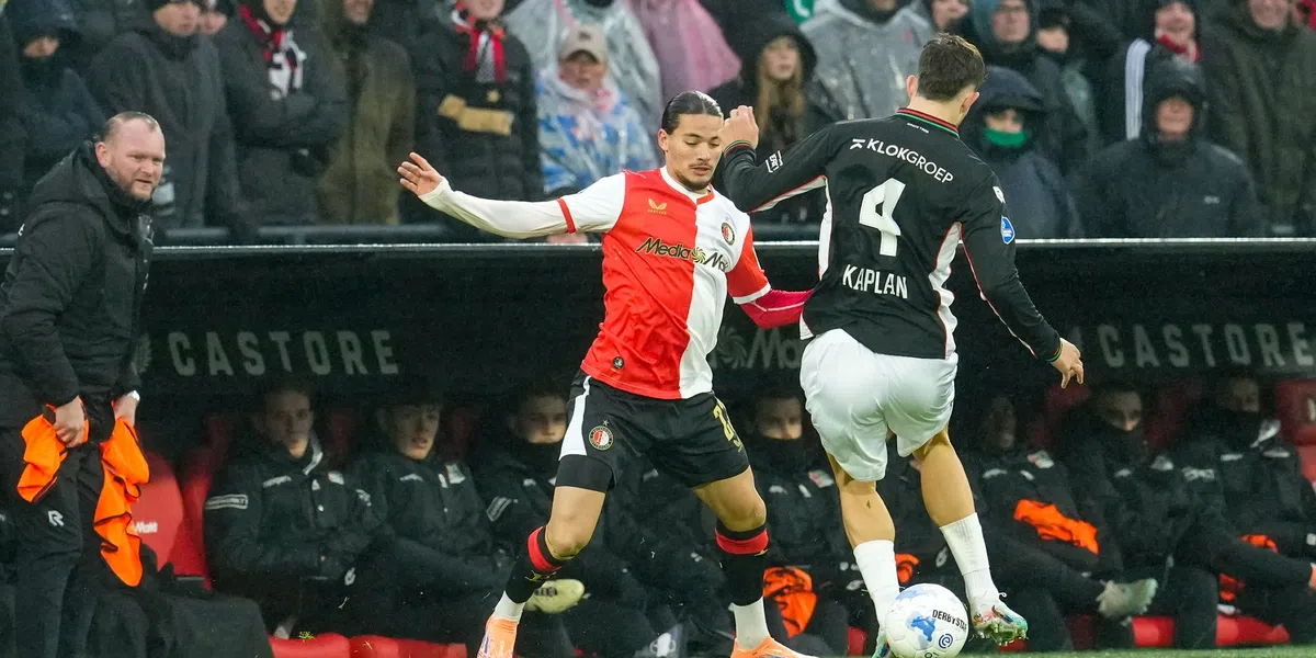 Hadj Moussa vernedert Ajax-huurling: 'Hij laat hem alle hoeken van het veld zien'