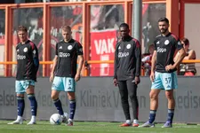 Thumbnail for article: Ajax-verdediging zwaar onder vuur: 'Hij is het grootste drama bij Ajax'