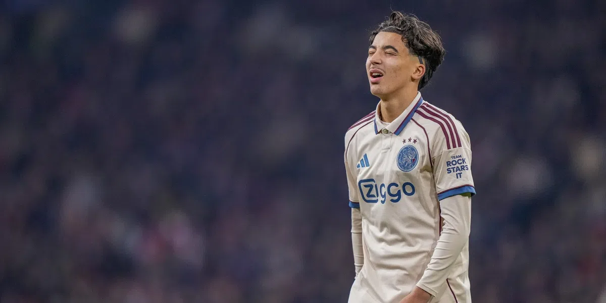 Bounida geeft signaal af bij Ajax: 'Ik ben niet bang om te voetballen'