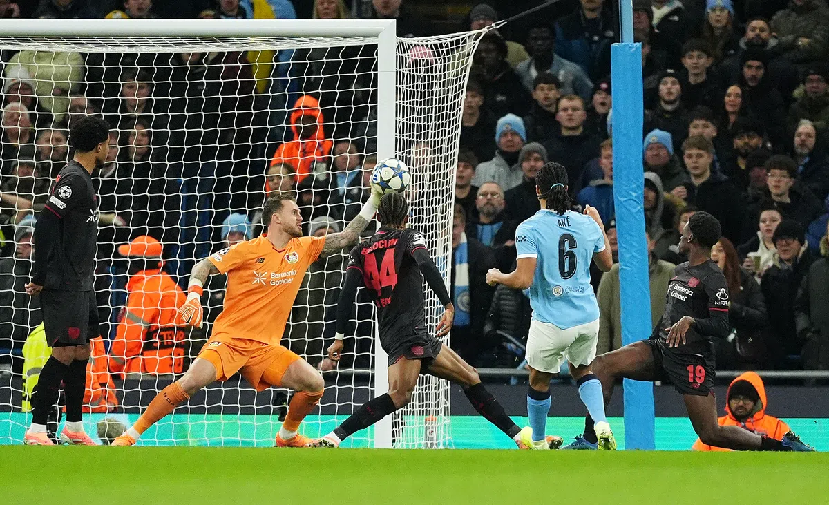 Uitblinkende Flekken helpt Leverkusen aan grote stunt op bezoek bij City