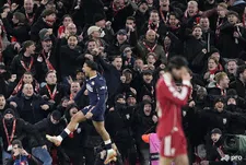 Thumbnail for article: PSV-fans op Anfield strooien zout in Liverpool-wond met sarcastisch liedje
