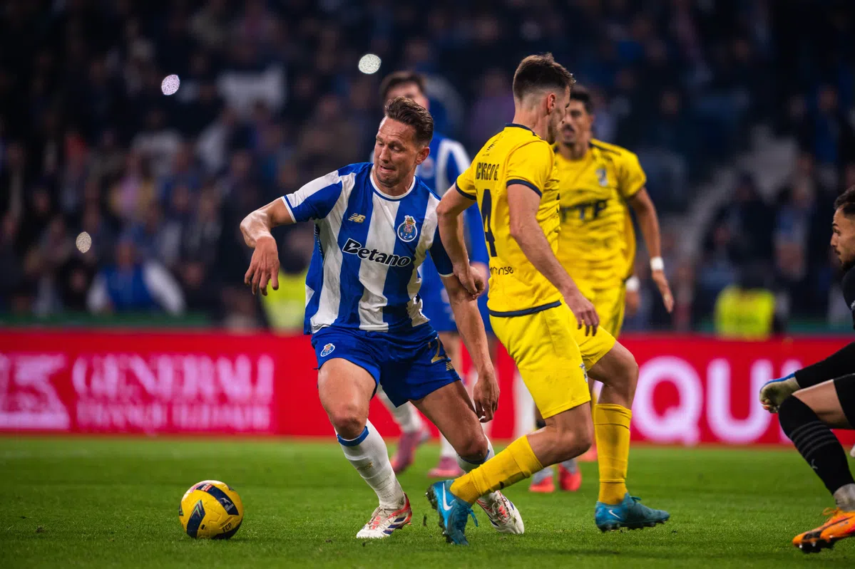 FC Porto-spits bewondert De Jong: 'Kunnen wij zoveel van leren'