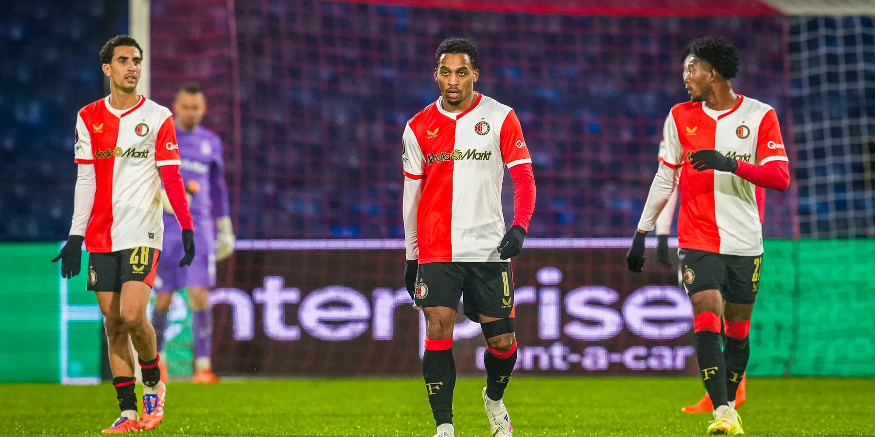Voetbalpraat over crisis Feyenoord