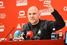 Thumbnail for article: Oosting voorzichtig over wintertransfers: “Eerst kijken wat deze groep kan”