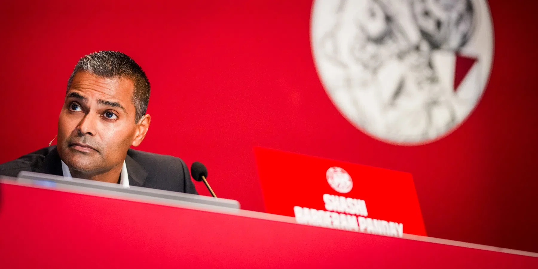 Spaan stelt voor dat Ajax van de beurs af moet