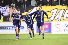 Thumbnail for article: Leeg uitvak deert De Graafschap niet: Superboeren winnen derby in Arnhem