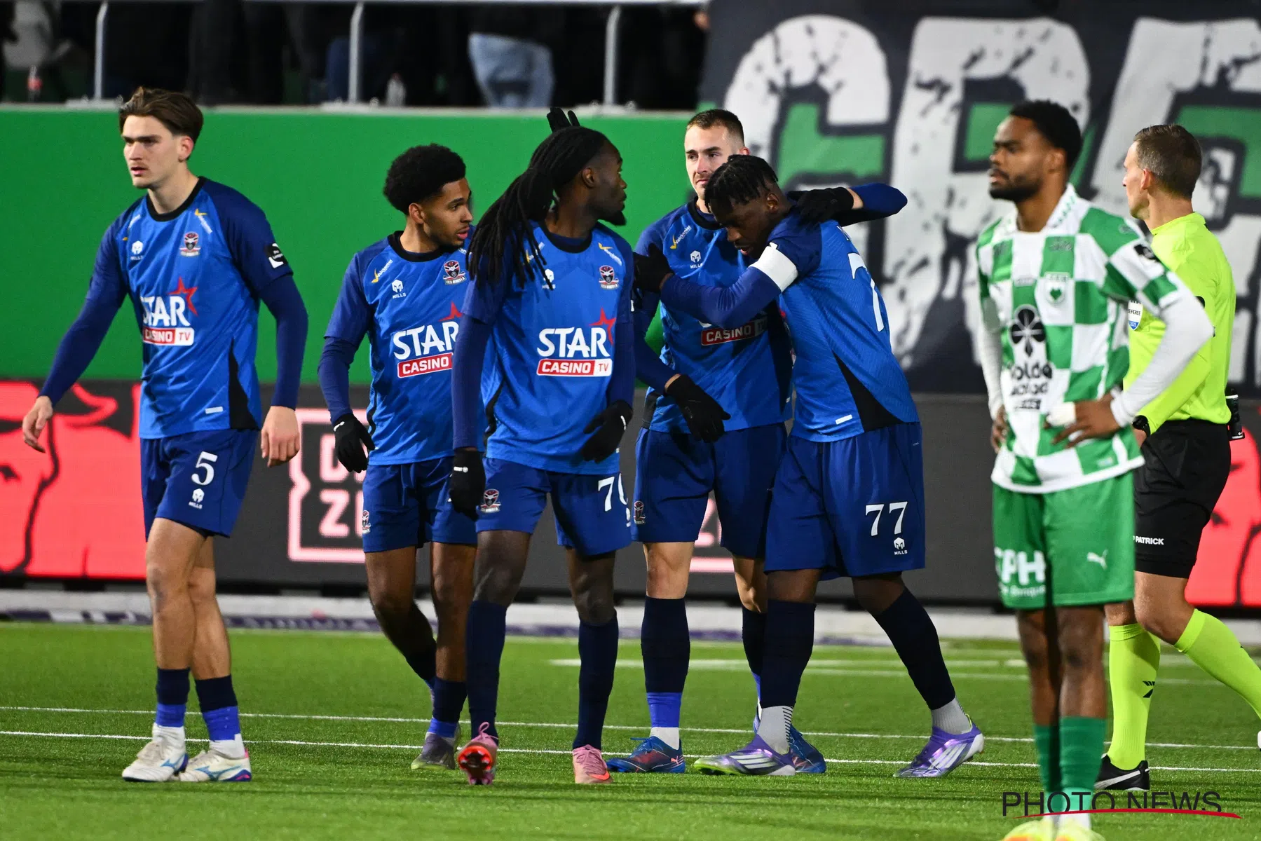 Dender wint op bezoek bij La Louviere 