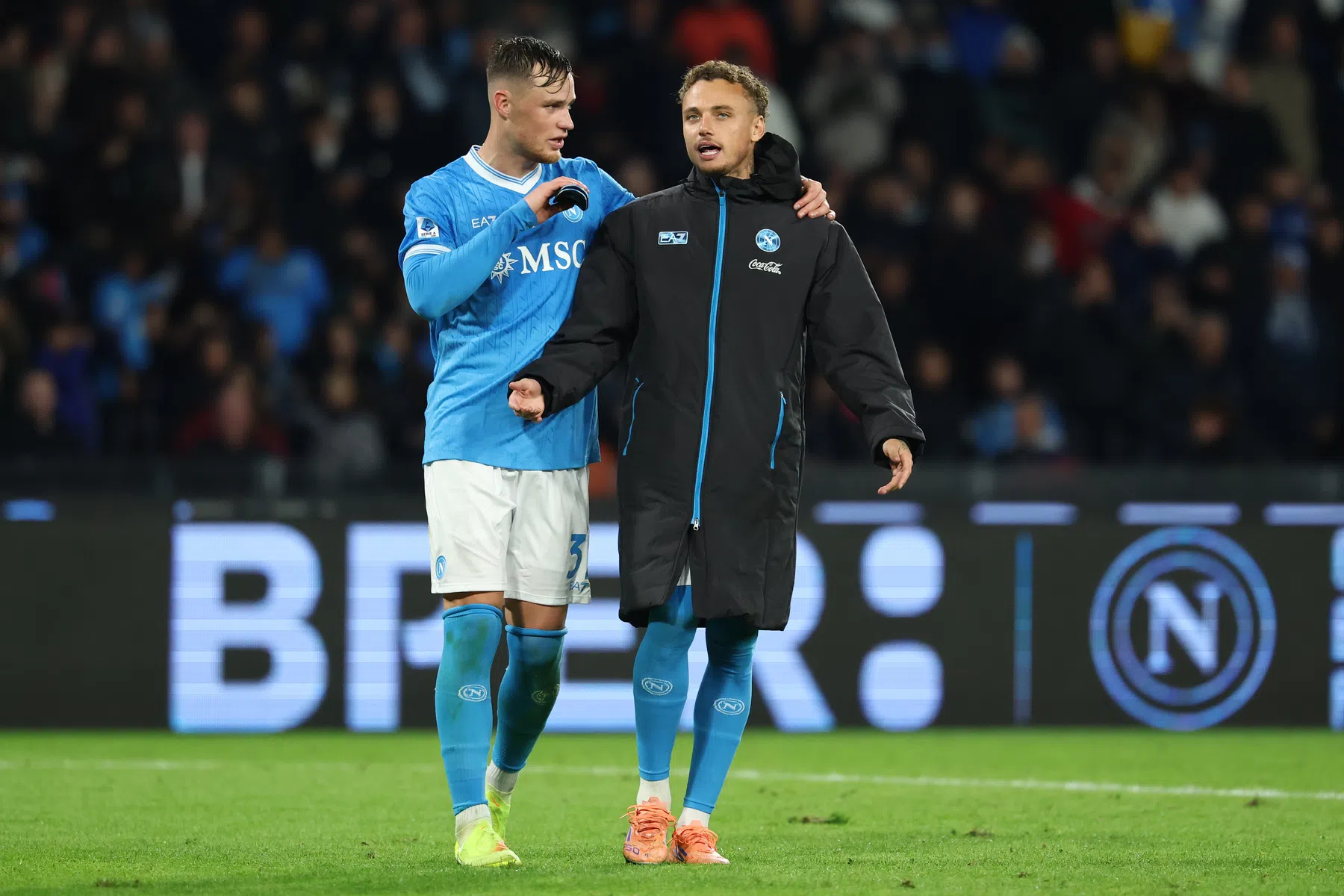 Italiaanse kranten over Nederlanders na Napoli - Juventus