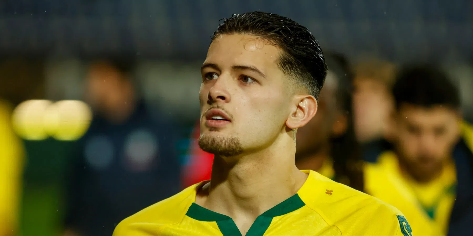 Hübner twee duels geschorst na rode kaart tegen Ajax