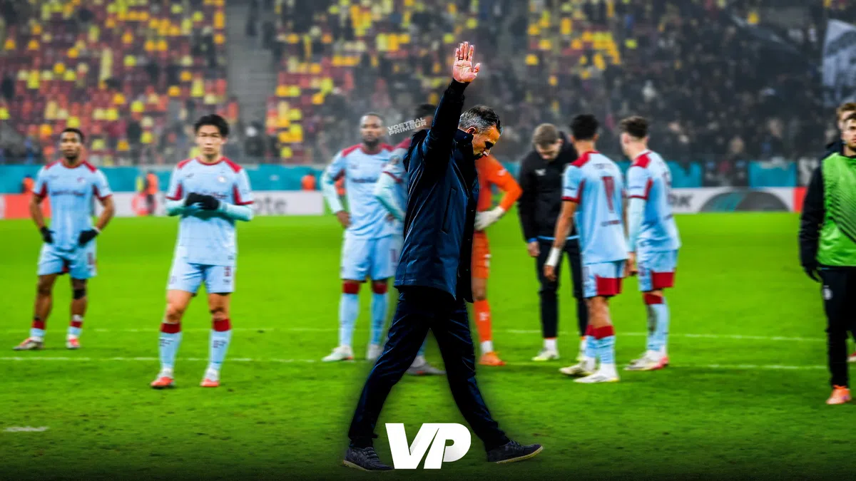 Roemeense pers over 'legendarisch sprookje': 'Van Persie zat versteend op de bank'