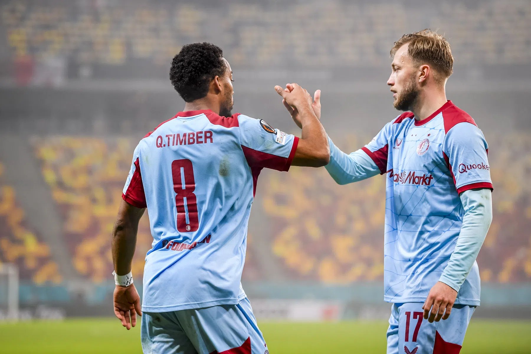 Feyenoord-speler krijgt analist op de banken: 'Dit was Bergkampiaans'