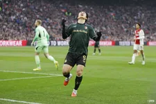 Thumbnail for article: Feyenoord op rapport: Van Persie krijgt één van zes onvoldoendes na Klassieker