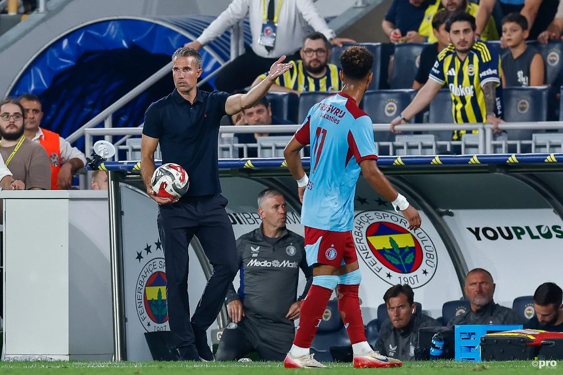 Been maakt zich zorgen over Feyenoord en Borges