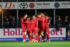 Thumbnail for article: Massale vechtpartij na bekerduel op veld tussen fans Spakenburg en Twente